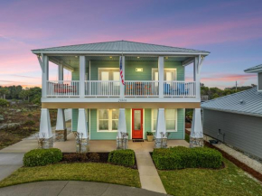 5 Bed, 5 Bath Beach Home/Only a 3 Minute Walk To The Beach! SLEEPS 12